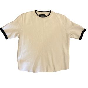 Zara :: off white sweater shirt with black fur trim :: size S